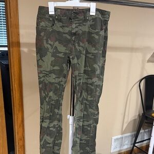 Camouflage Print Skinny Jeans
